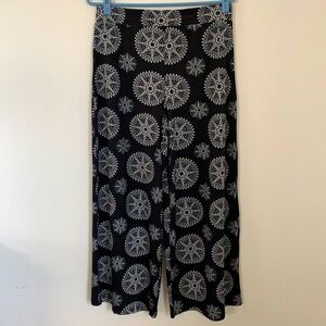 BLACK WIDE LEG PATTERNED WOMEN PANTS SIZE L